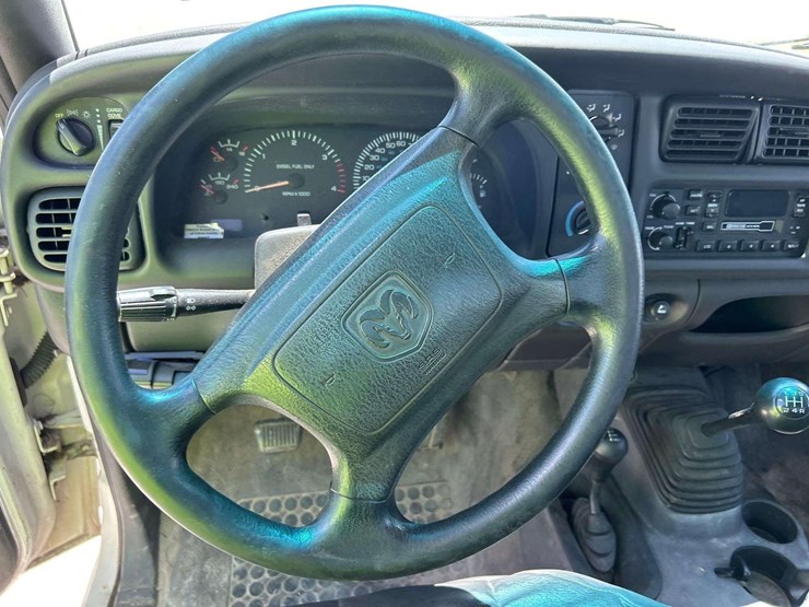 2001-dodge-ram-3500-image-14
