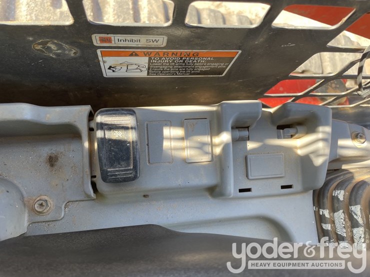2020-kubota-svl65-2-image-28