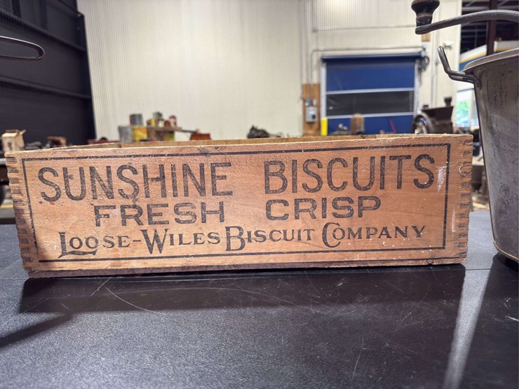 collection-of-bakery-items-image-5