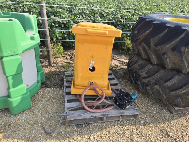 #3857-•-chemical-sprayer-tank-image-1