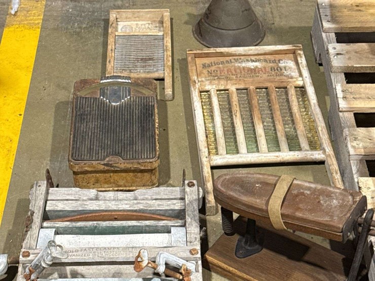 antique-laundry-tools-image-1