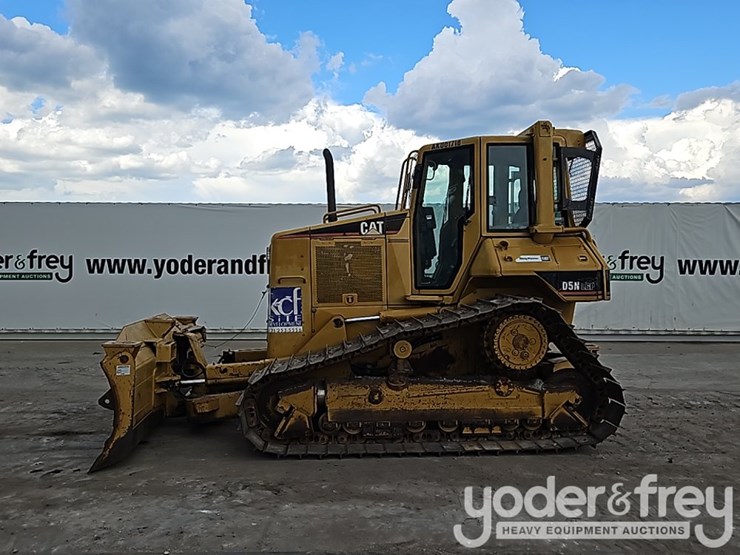 2005-caterpillar-d5n-image-2