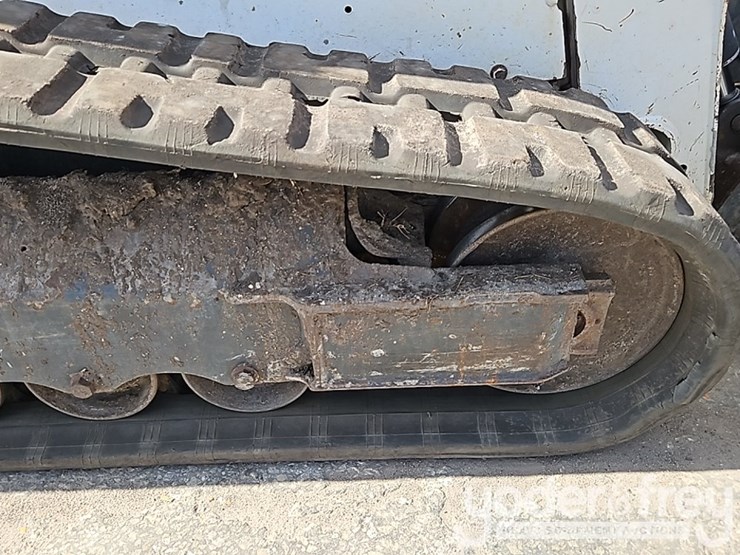 2019-bobcat-t590-image-9