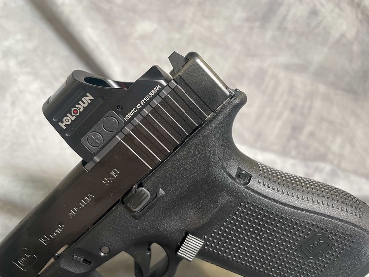 #4562-•-glock-19-gen-5-9mm-luger-semi-auto-pistol,-sn:-cdyz003-image-25