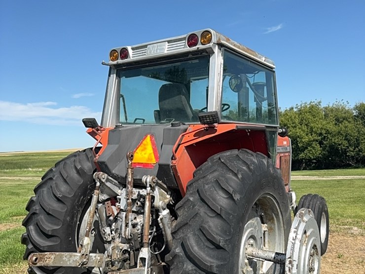 massey-ferguson-2705-image-10