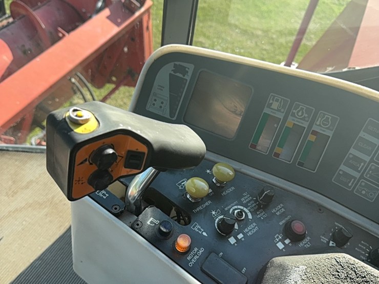 massey-ferguson-8780-image-46