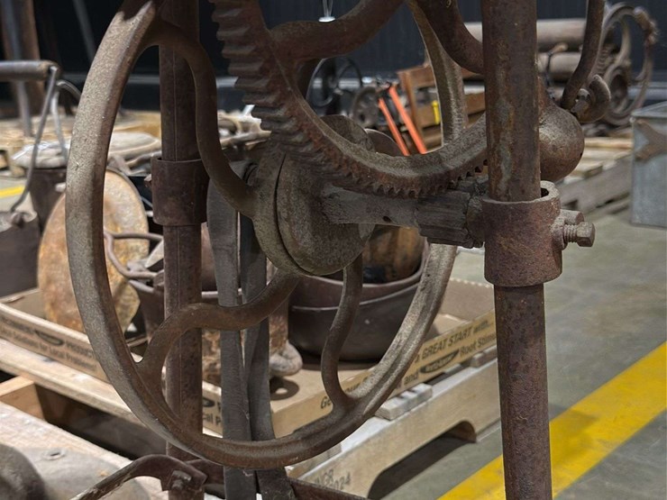 blacksmith-forge-blowers,-forge,-&-branding-iron-free-air-image-17
