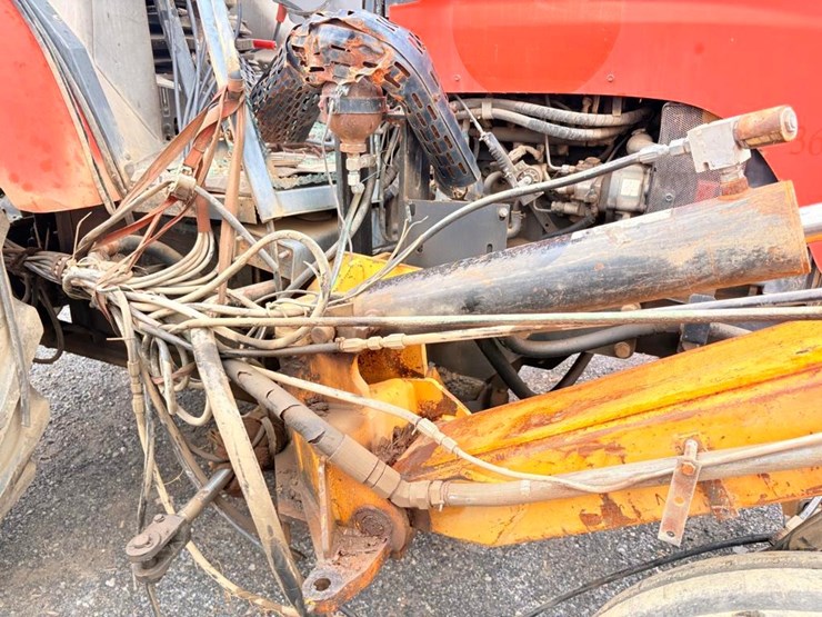 kubota-m108s-image-8