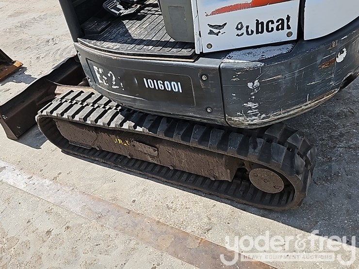 2017-bobcat-e32-image-25
