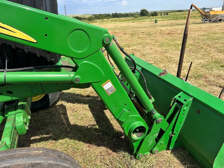 john-deere-7320-image-40