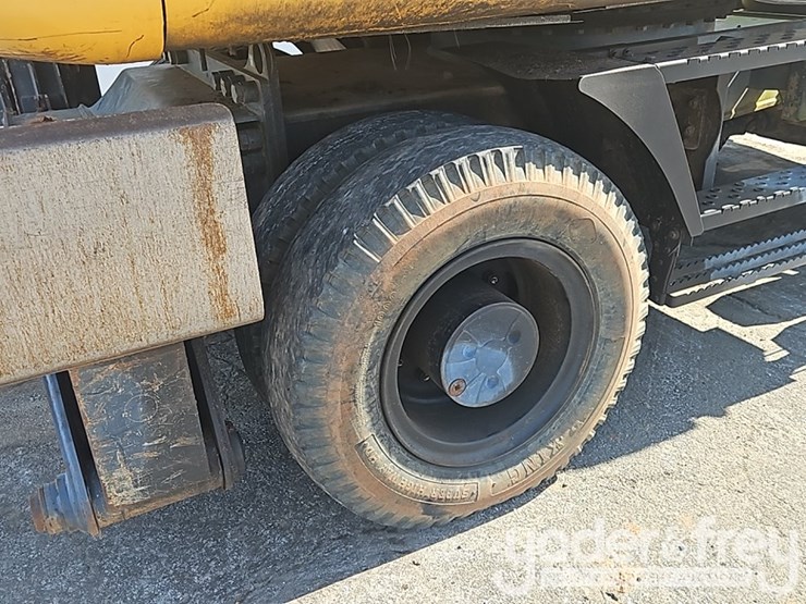 2014-deere-190dw-image-15