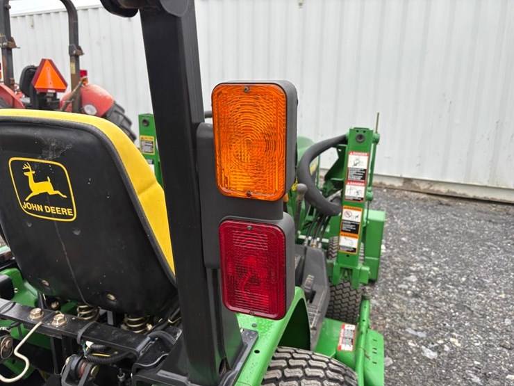 2004-john-deere-4010-image-11