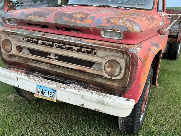 1960-chevy-truck,-not-running-image-3