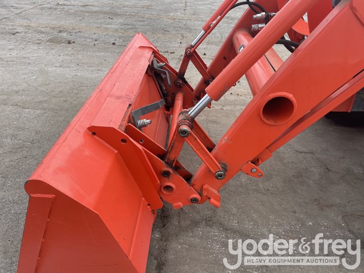 2020-kubota-mx5400hst-image-30