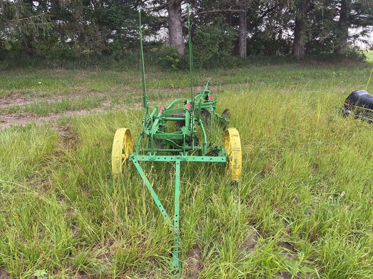 john-deere-14-image-2