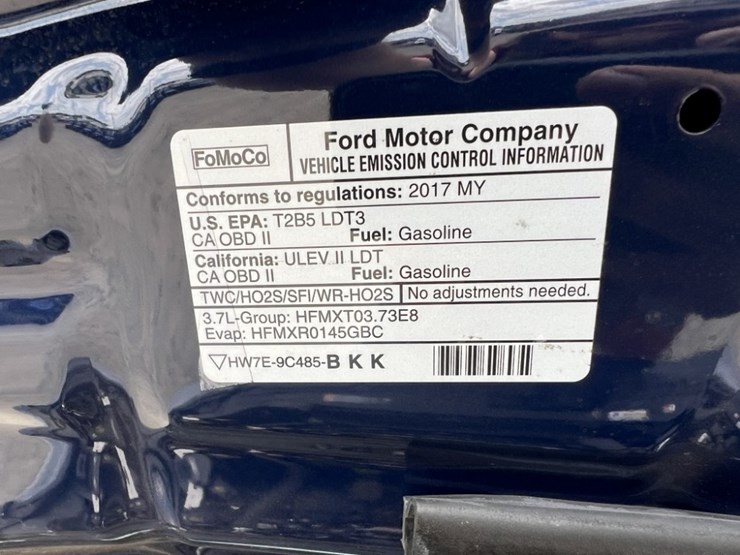 2017-ford-explorer-image-14