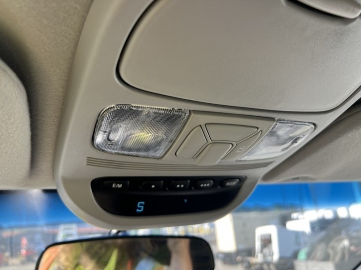 2006-toyota-sienna-le-image-33