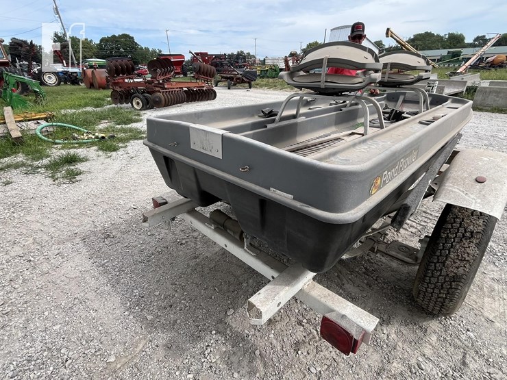bass-pro-shops-pond-prowler-image-2