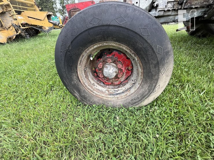 massey-ferguson-1130-image-17
