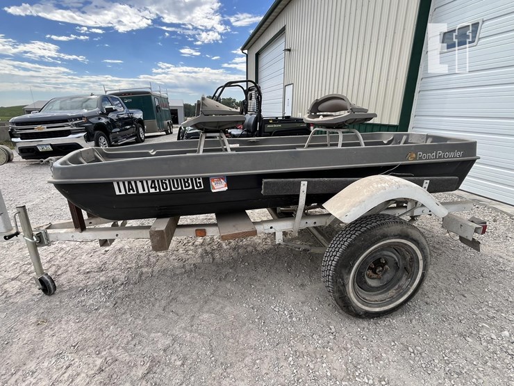 bass-pro-shops-pond-prowler-image-11