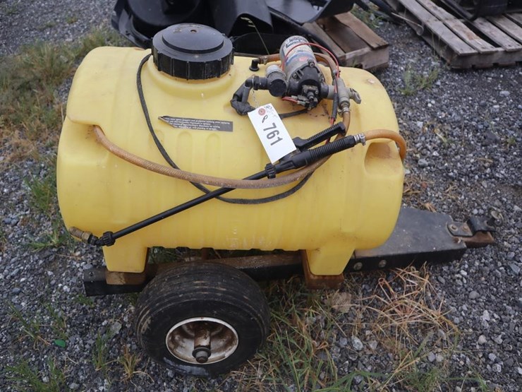 30-gallon-polytank-sprayer-image-1