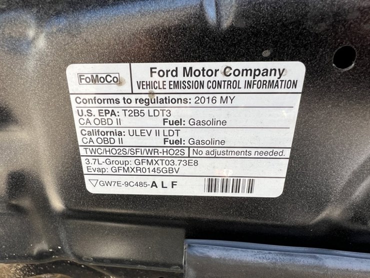 2016-ford-explorer-image-14