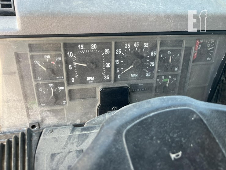 2000-international-4900-image-32