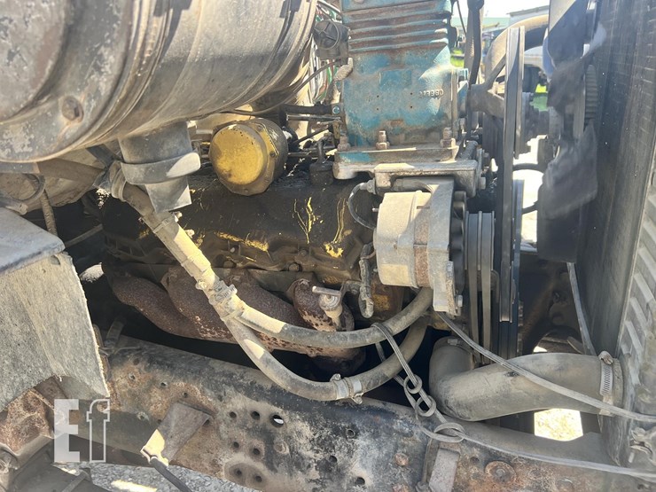 1990-ford-8000-image-25