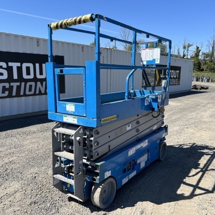 2015 GENIE GS2632