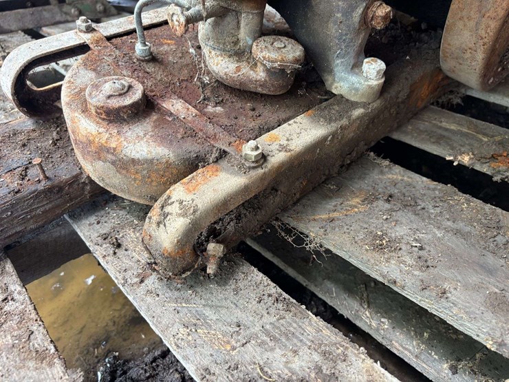 1-1/2---2-1/2-hp-international-harvester-la-engine-image-16