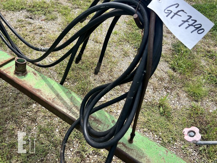 john-deere-220-image-6