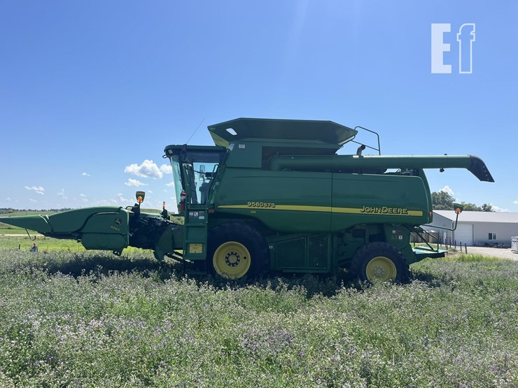 2005-john-deere-9560-sts-image-2