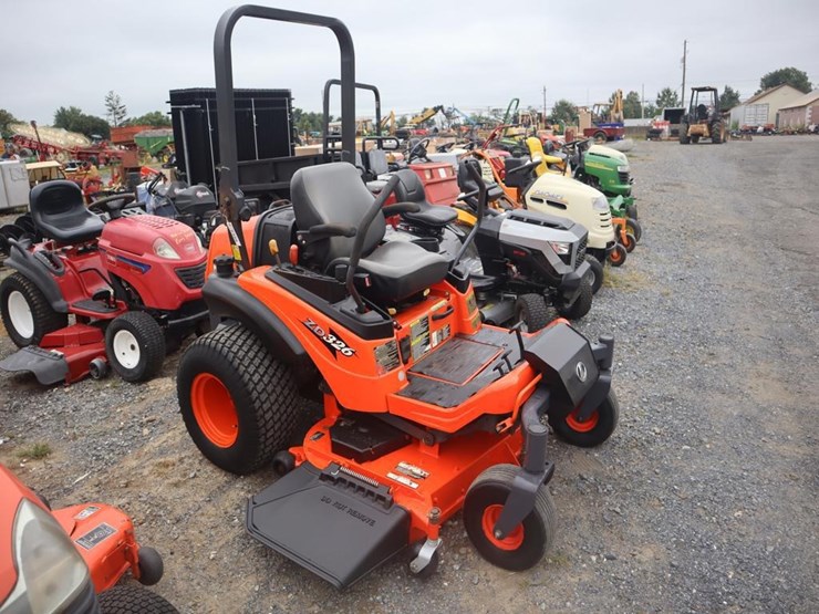 kubota-zd326-image-1