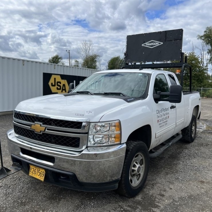 2013 CHEVROLET SILVERADO