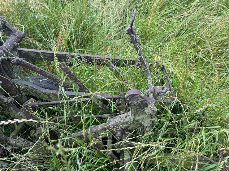2-bottom-14”-two-way-plow-image-20