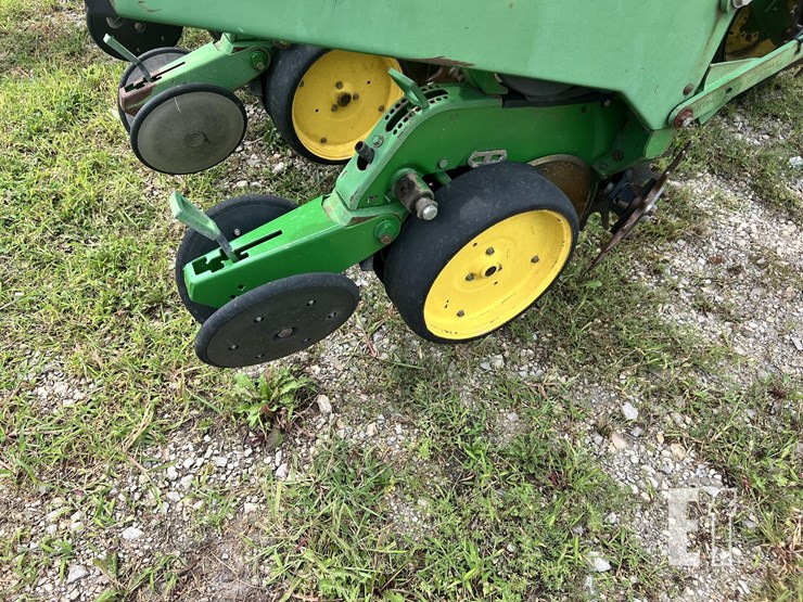 1994-john-deere-7200-image-3
