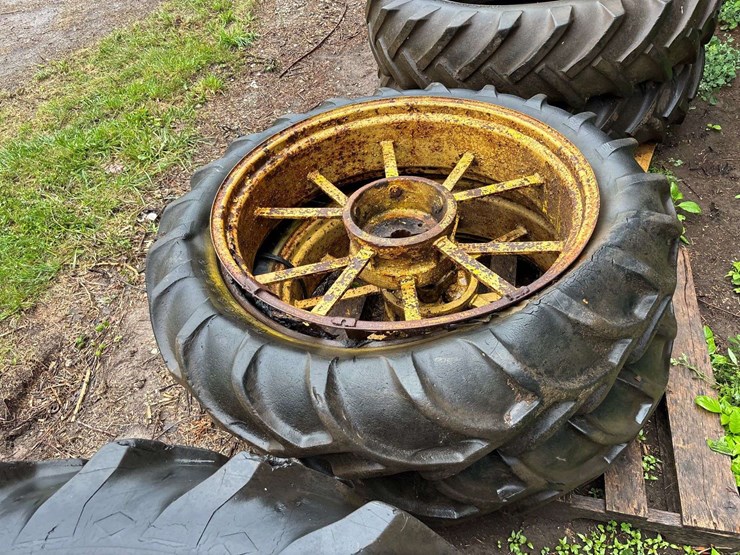 (2)-11-36-tires-on-john-deere-wheels-image-4