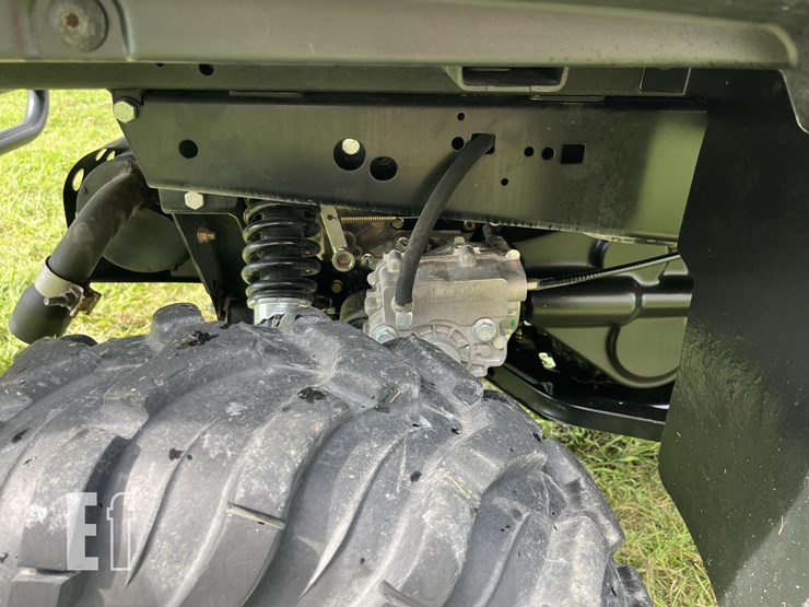 2011-john-deere-gator-xuv-825i-image-7