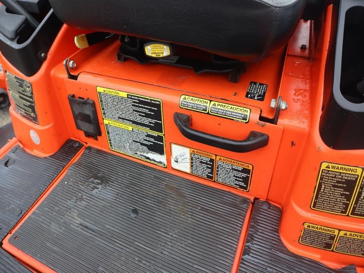 kubota-zd326-image-18