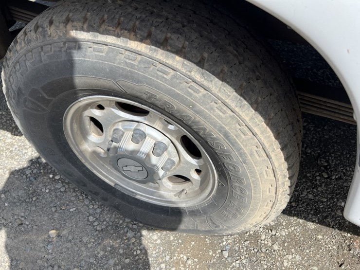2002-chevrolet-silverado-image-29