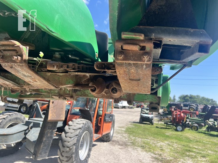 new-holland-cr9060-image-19