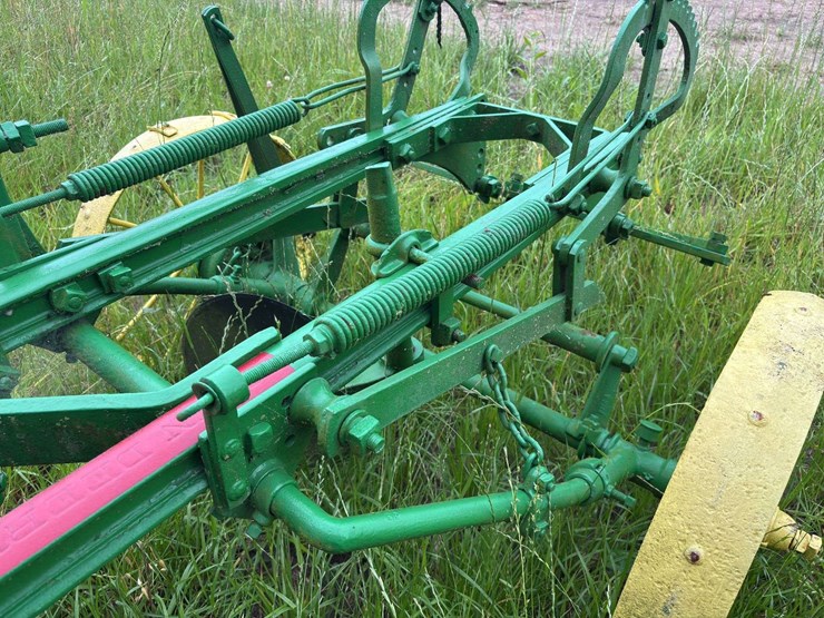 john-deere-14-image-23