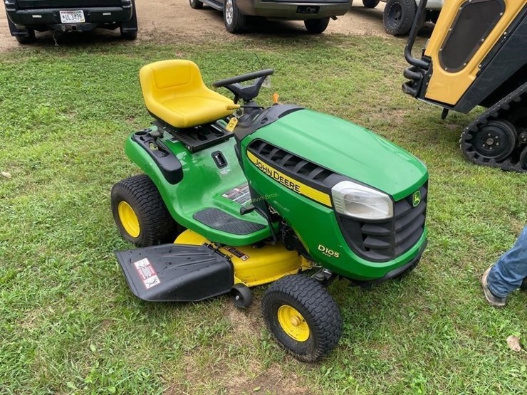 john-deere-d105-image-2