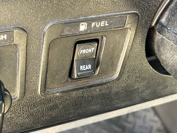 1990-ford-f-super-duty-image-28