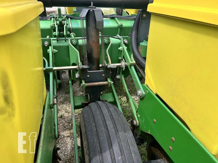1994-john-deere-7200-image-30