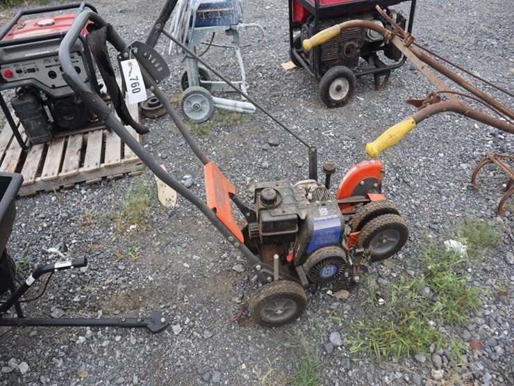 husqvarna-gas-edger-image-2