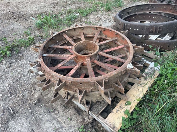 (2)-allis-chalmers-wc-steel-wheels-image-3