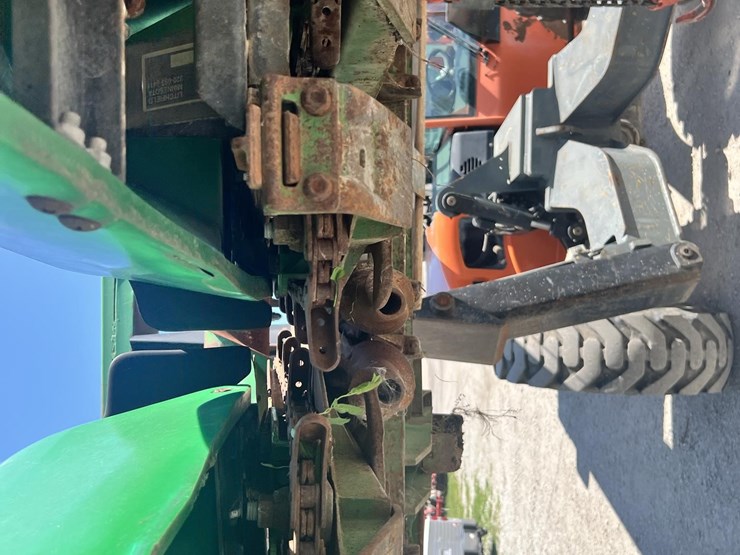 new-holland-cr9060-image-22
