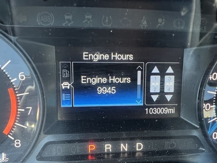 2018-ford-explorer-image-31