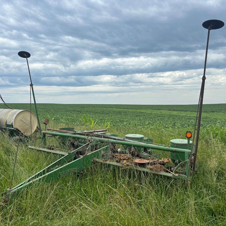JOHN DEERE 1240